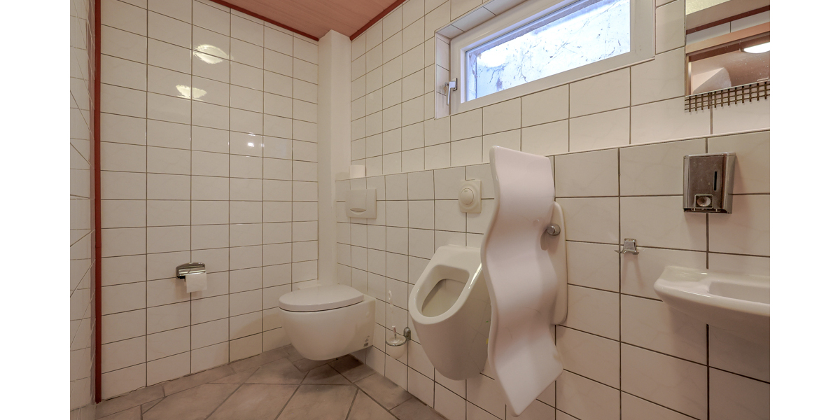 Herren-WC Untergeschoss