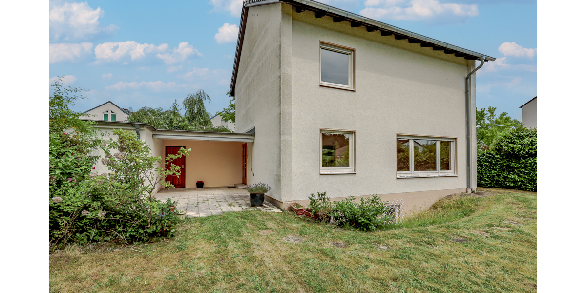 Gartenseitige Hausansicht