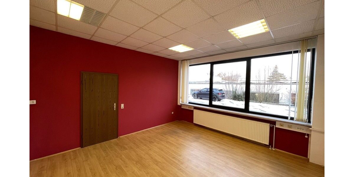 Helle Gewerbeeinheit mit eigenem Eingang und großzügigen Räumen - Gewerbeobjekt Königswinter | Angebot:26931888
